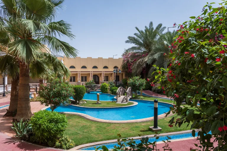 flowers,palmtrees,lawn,shrubs